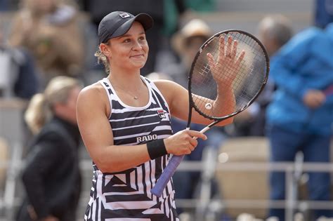 Barty listed atop 2019 Wimbledon odds for women’s draw .